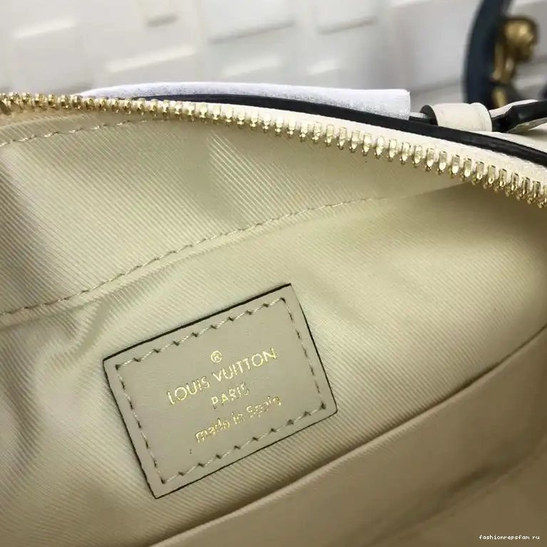 Fashionrepsfam ru Bags 19T1L0068 LV 0516